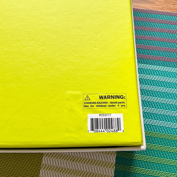 Frida Kahlo Jigsaw Puzzle "Fulang-Chang and I" Painting 884 Pieces - Picture 8 of 9